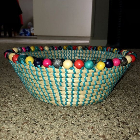 Chips and Salsa Set Used Colorful Woven Melamine - Picture 3 of 16